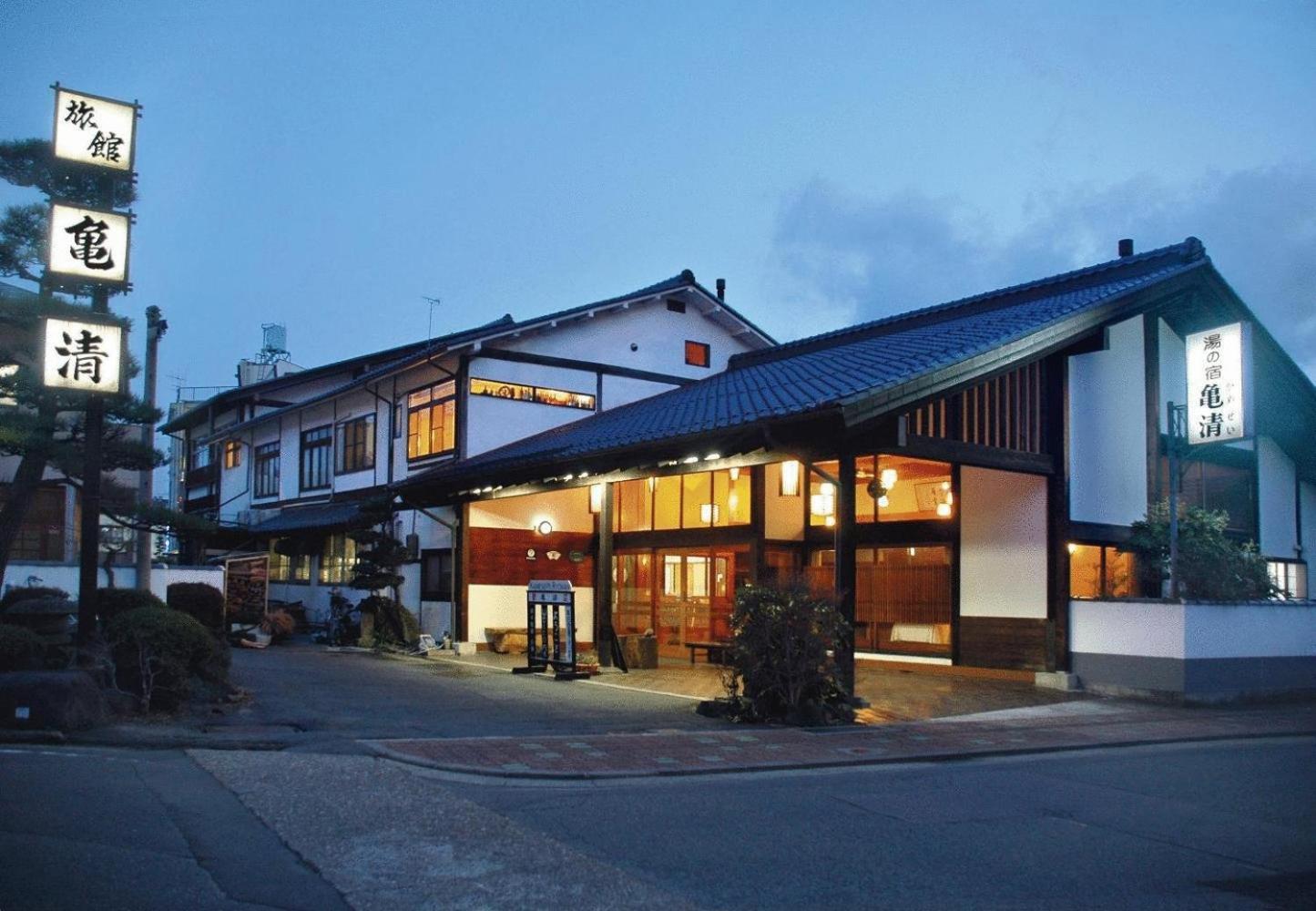 Kamesei Ryokan Chikuma Eksteriør billede